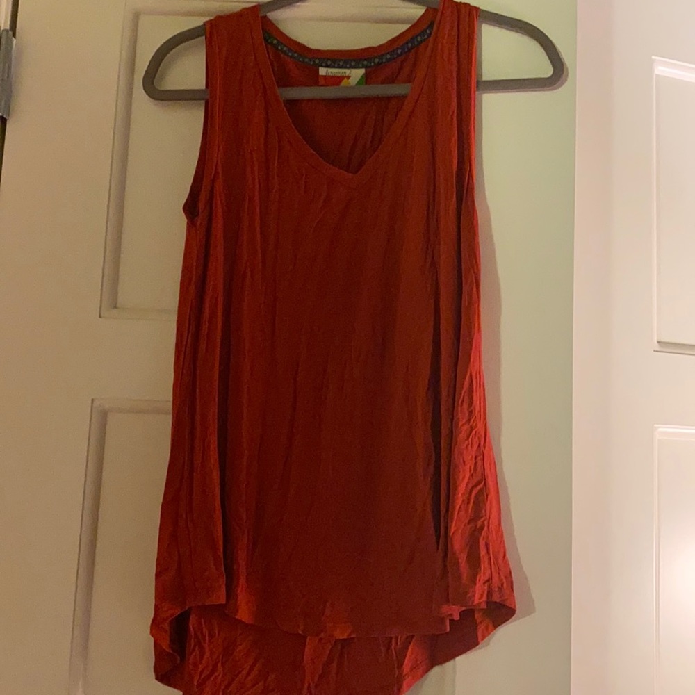 ☀️2/$15 SALE☀️ Red V Neck Tank